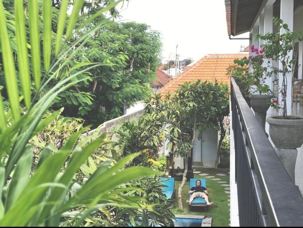 Double D Guest House Canggu Экстерьер фото